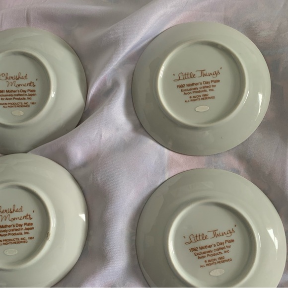 Avon Mother’s Day Collectible Porcelain Plates Children Illustrations 1981/1984 - Picture 9 of 12